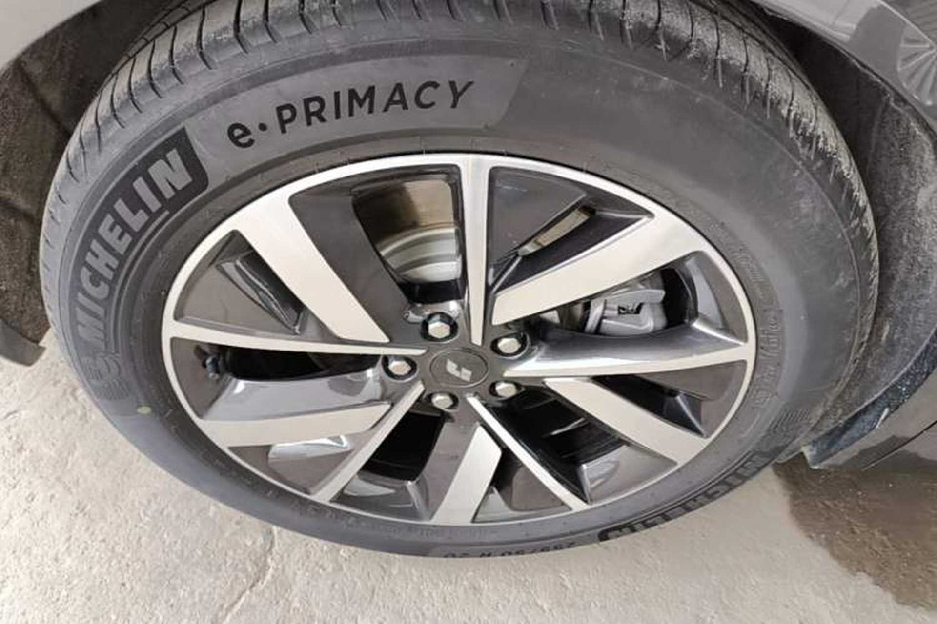 Used Li Auto L8 2023 Pro Model Right Rear Wheel Hub