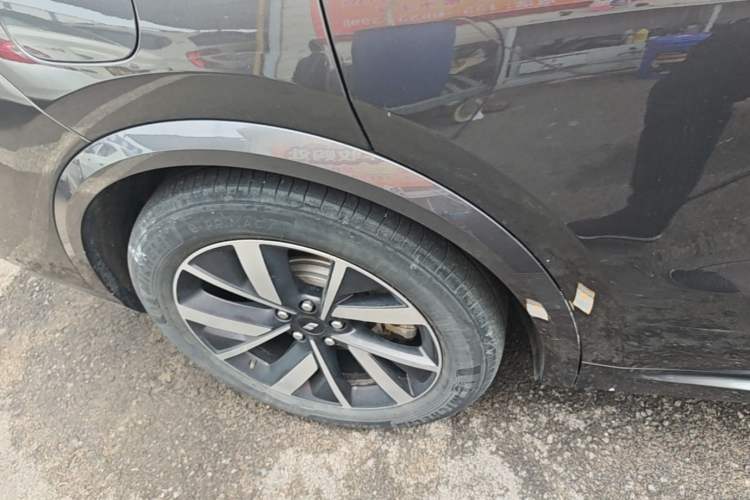Used Li Auto L8 2023 Max model Right Rear Wheel Hub