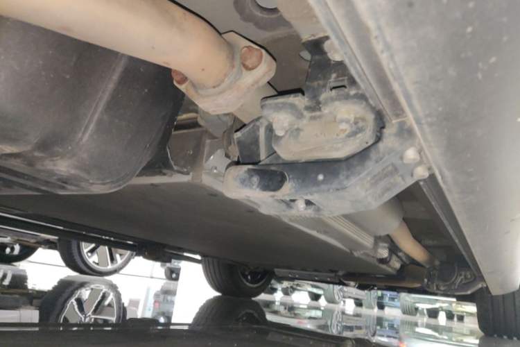 Used Li Auto L8 2023 Max model Right Side Sill