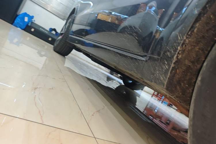 Used Li Auto L8 2023 Air model Right Side Sill