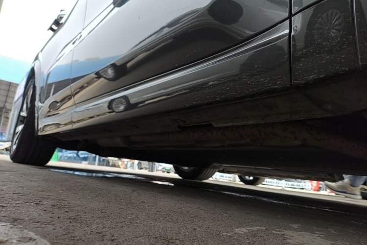 Used Li Auto L8 2023 Pro Model Right Side Sill