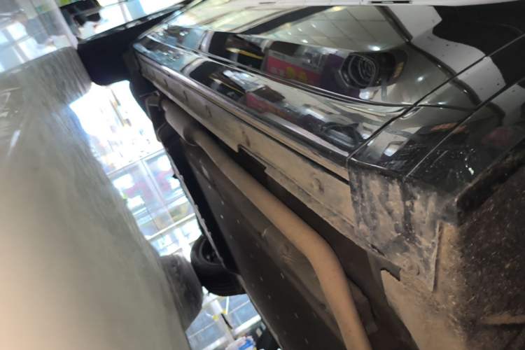 Used Li Auto L8 2023 Pro Model Right Side Sill