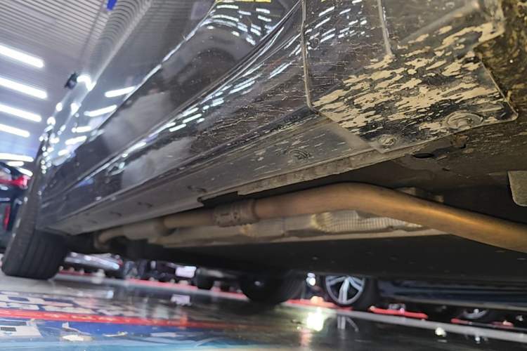 Used Li Auto L8 2023 Pro Model Right Side Sill