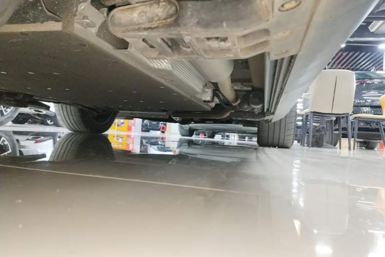 Used Li Auto L8 2023 Pro Model Right Side Sill