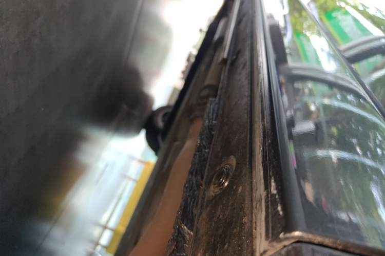 Used Li Auto L8 2023 Pro Model Right Side Sill