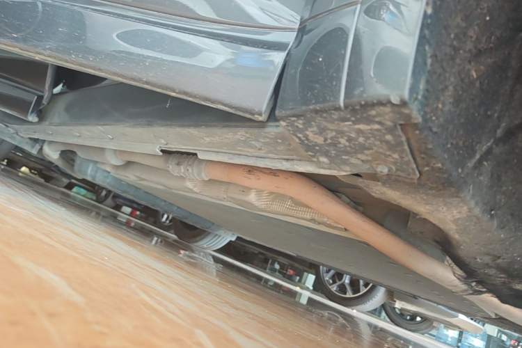 Used Li Auto L8 2023 Pro Model Right Side Sill