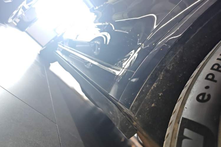 Used Li Auto L8 2023 Pro Model Right Side Sill
