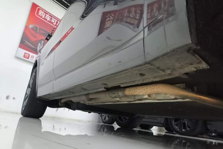 Used Li Auto L8 2023 Pro Model Right Side Sill