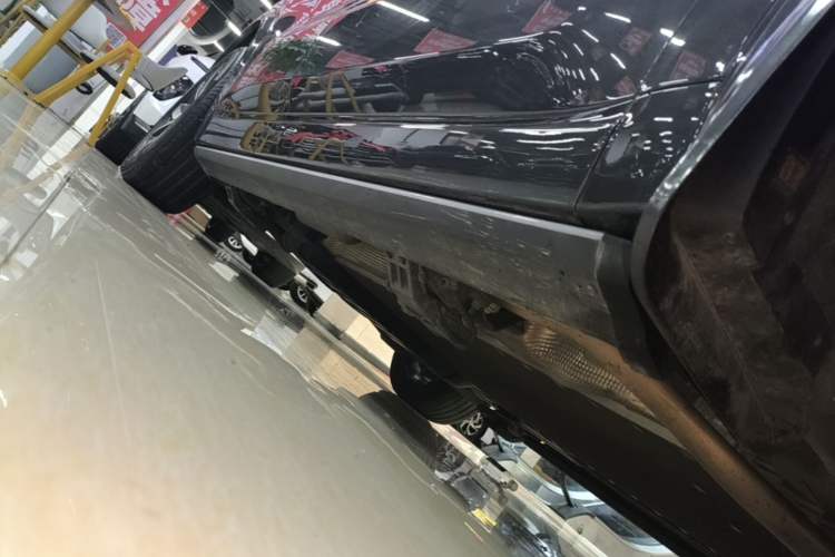 Used Li Auto L8 2023 Air model Right Side Sill