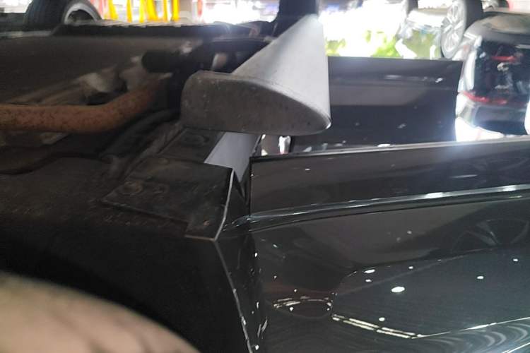 Used Li Auto L8 2023 Pro Model Right Side Sill