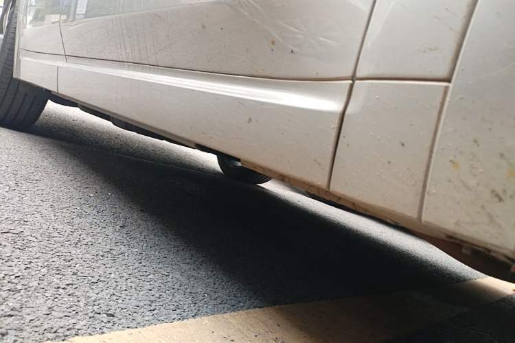 Used Li Auto L8 2023 Air model Right Side Sill