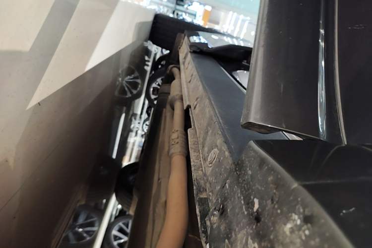 Used Li Auto L8 2023 Air model Right Side Sill