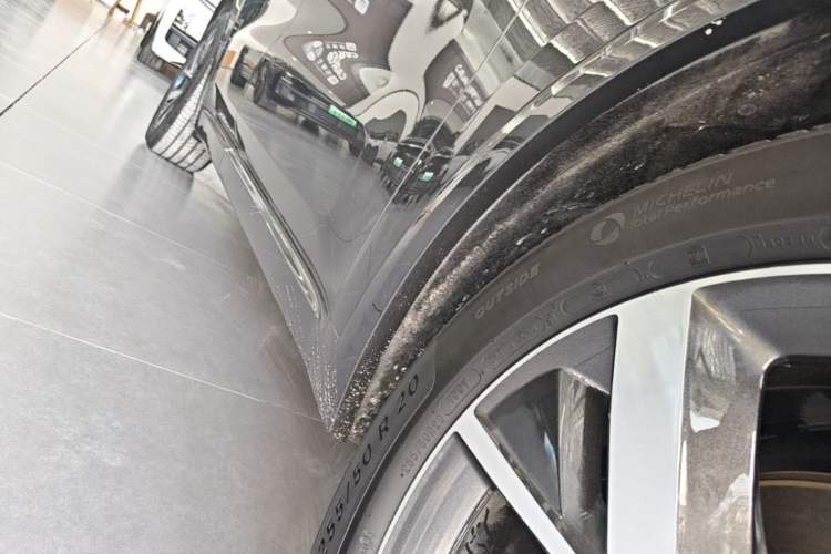 Used Li Auto L8 2023 Pro Model Right Side Sill