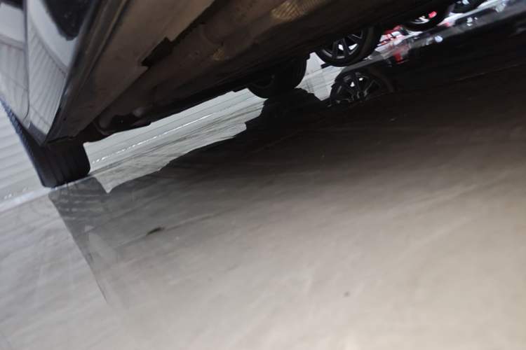 Used Li Auto L8 2023 Pro Model Right Side Sill