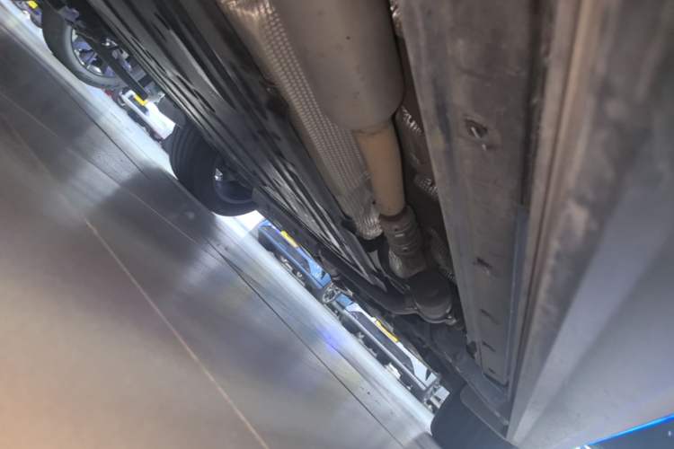 Used Li Auto L8 2023 Pro Model Right Side Sill