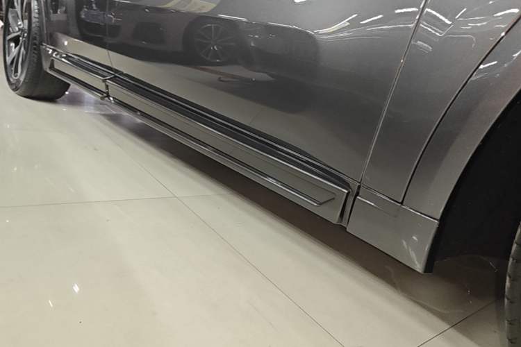 Used Li Auto L8 2023 Pro Model Right Side Sill
