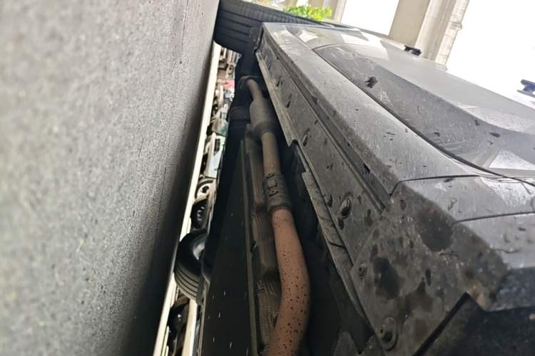 Used Li Auto L8 2023 Pro Model Right Side Sill