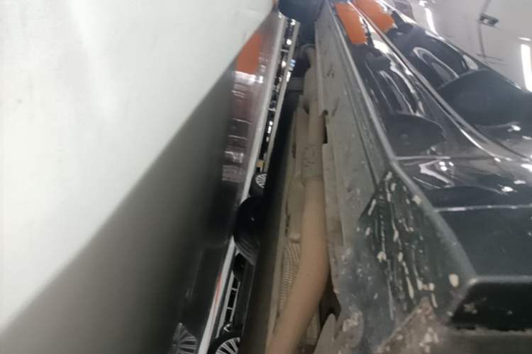 Used Li Auto L8 2023 Pro Model Right Side Sill