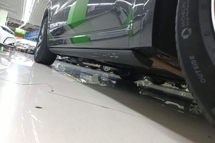 Used Li Auto L8 2023 Pro Model Right Side Sill
