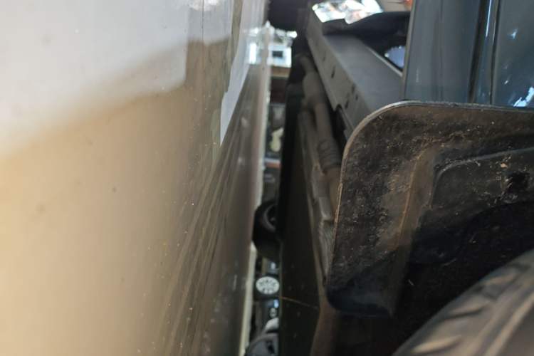Used Li Auto L8 2023 Pro Model Right Side Sill