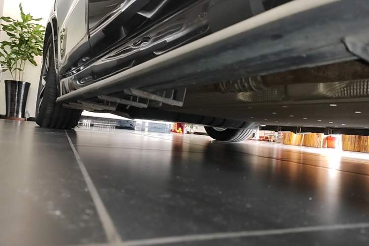 Used Li Auto L8 2023 Pro Model Right Side Sill