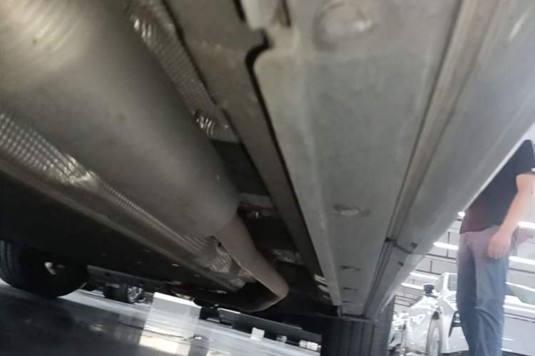 Used Li Auto L8 2023 Pro Model Right Side Sill