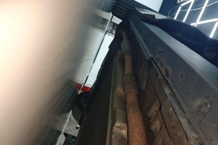 Used Li Auto L8 2023 Pro Model Right Side Sill