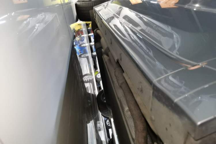 Used Li Auto L8 2023 Pro Model Right Side Sill