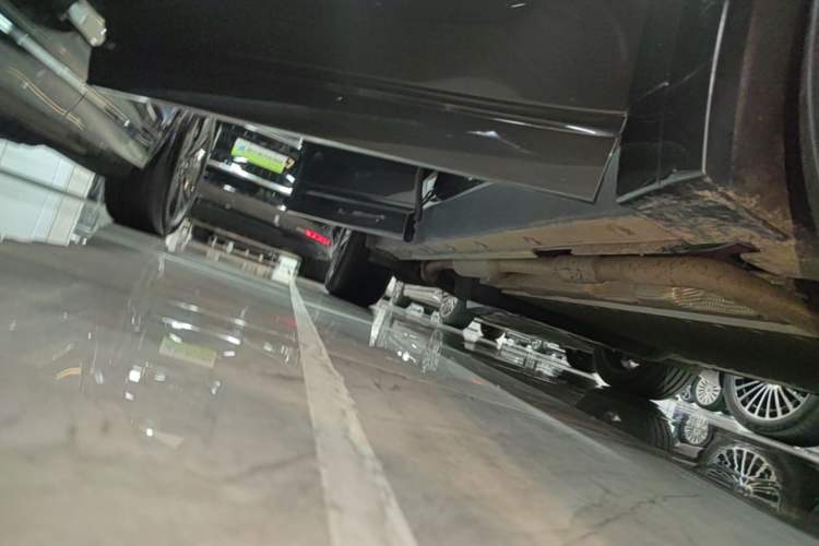 Used Li Auto L8 2023 Air model Right Side Sill