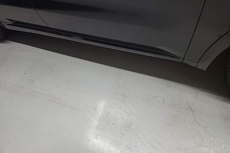 Used Li Auto L8 2023 Pro Model Right Side Sill