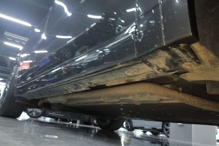 Used Li Auto L8 2023 Pro Model Right Side Sill