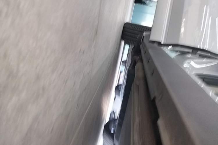 Used Li Auto L8 2023 Pro Model Right Side Sill