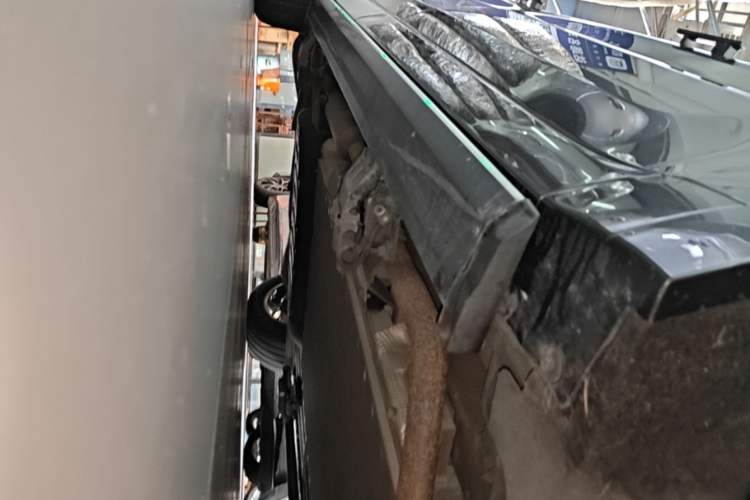 Used Li Auto L8 2023 Air model Right Side Sill