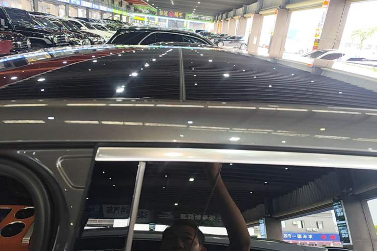 Used Li Auto L8 2023 Pro Model Roof