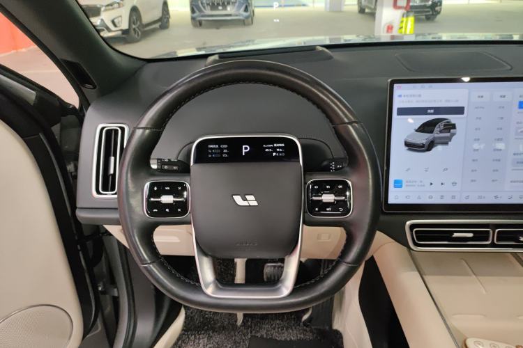 Used Li Auto L8 2023 Pro Model Steering Wheel