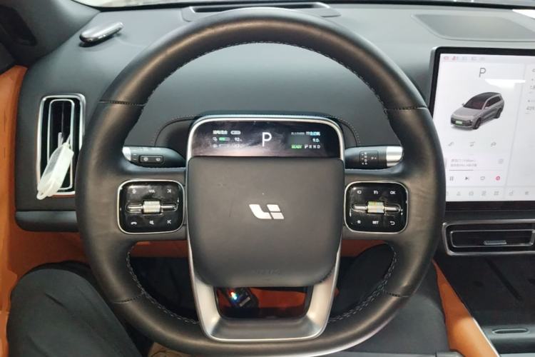 Used Li Auto L8 2023 Pro Model Steering Wheel