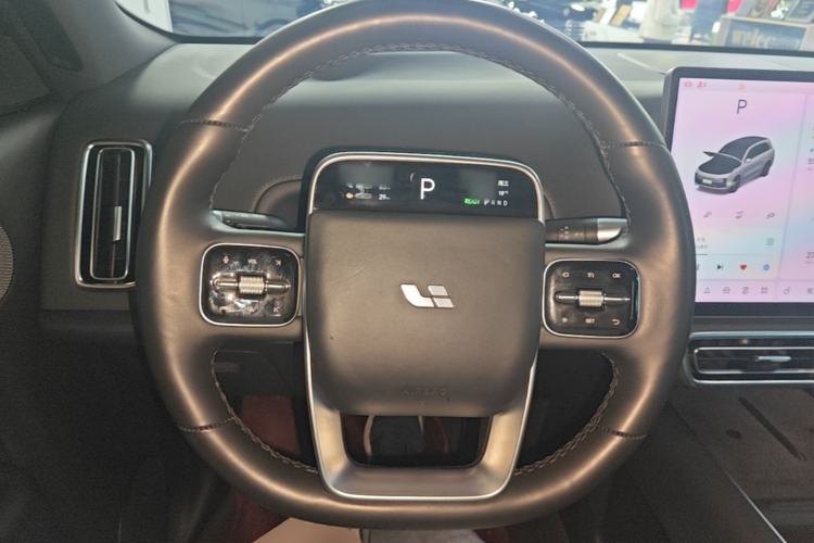 Used Li Auto L8 2023 Pro Model Steering Wheel