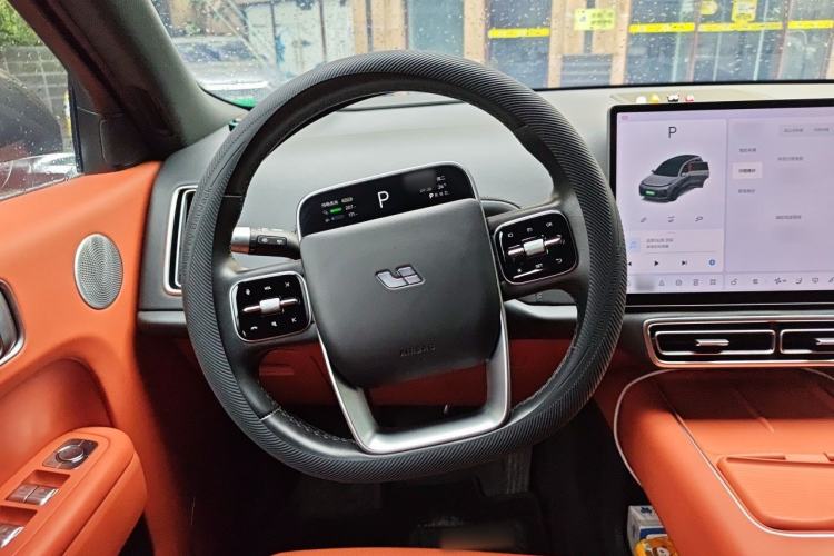 Used Li Auto L8 2023 Pro Model Steering Wheel