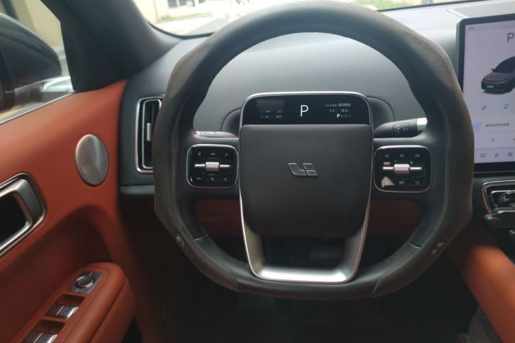 Used Li Auto L8 2023 Pro Model Steering Wheel