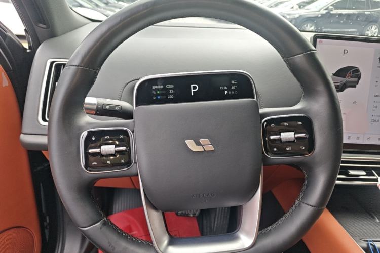 Used Li Auto L8 2023 Pro Model Steering Wheel