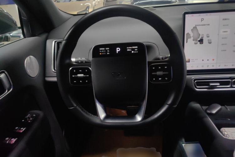 Used Li Auto L8 2023 Pro Model Steering Wheel