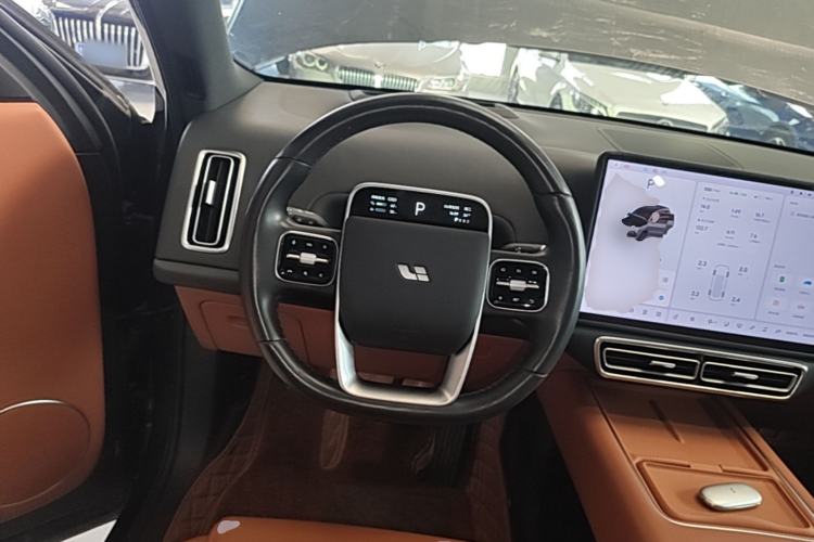 Used Li Auto L8 2023 Pro Model Steering Wheel