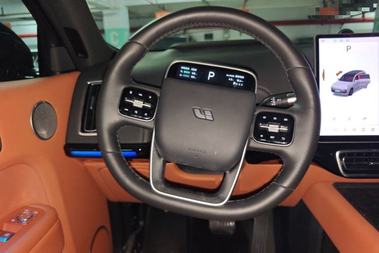 Used Li Auto L8 2023 Pro Model Steering Wheel