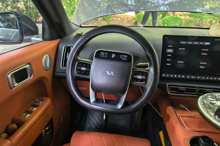 Used Li Auto L8 2023 Pro Model Steering Wheel