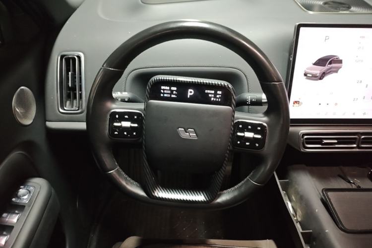 Used Li Auto L8 2023 Pro Model Steering Wheel