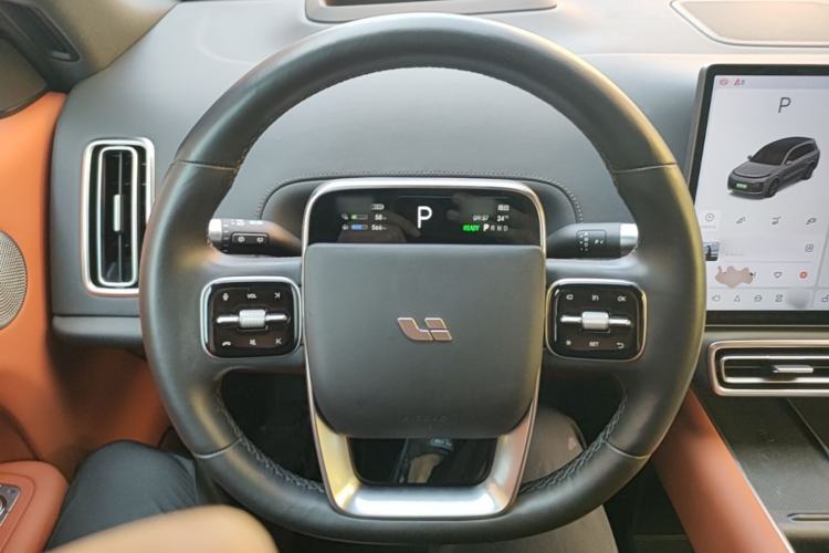 Used Li Auto L8 2023 Pro Model Steering Wheel