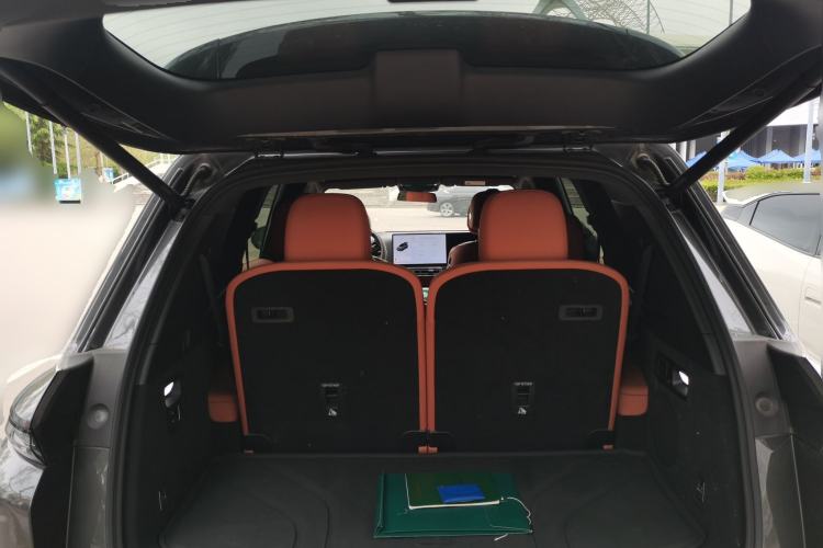 Used Li Auto L8 2023 Air model Trunk