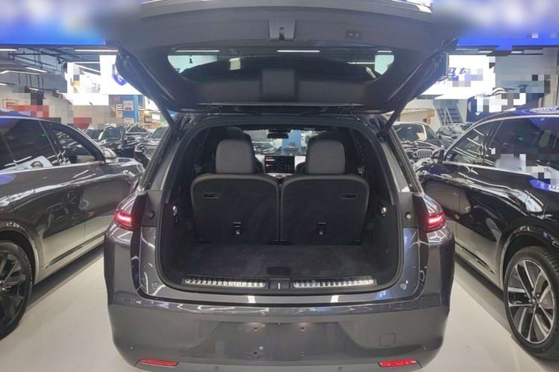 Used Li Auto L8 2023 Air model Trunk