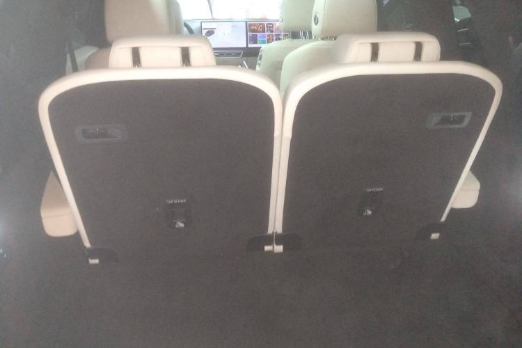 Used Li Auto L8 2023 Pro Model Trunk