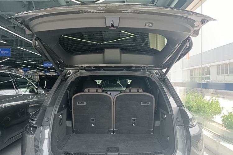 Used Li Auto L8 2023 Pro Model Trunk